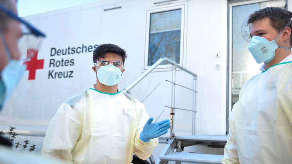 Krisenmanagement in Stuttgart: Im Reitstadion eröffnet eine vierte Corona-Ambulanz