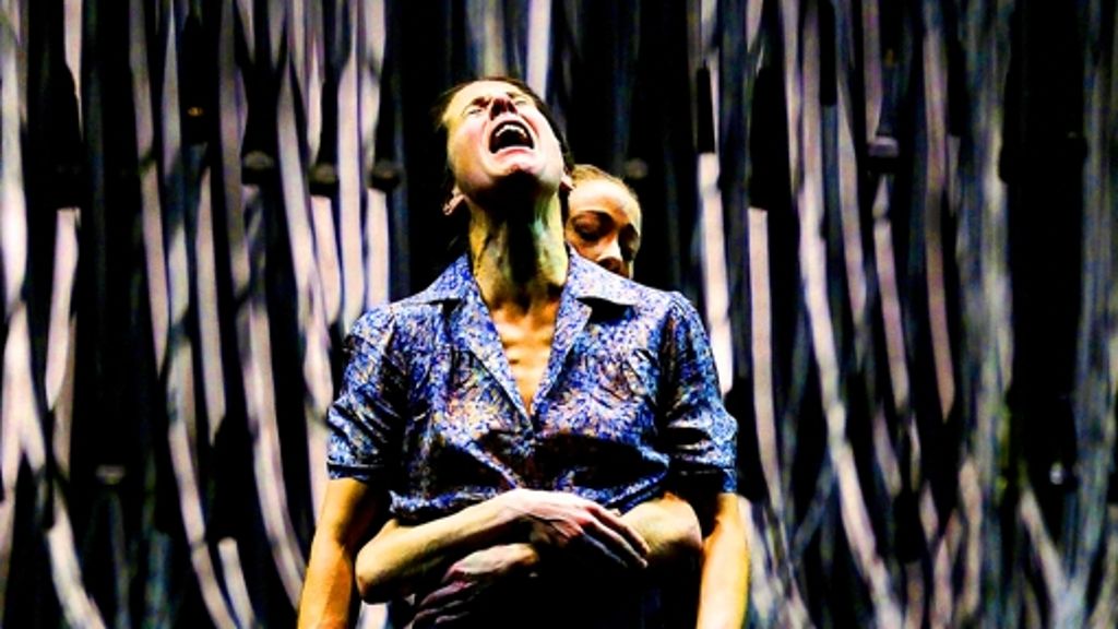 Premiere am Staatstheater: „Dancer in the Dark“ – eine Performance von existenzieller Wucht