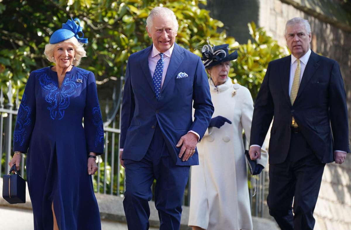 Königin Camilla, König Charles, Prinzessin Anne und Prinz Andrew (von links)