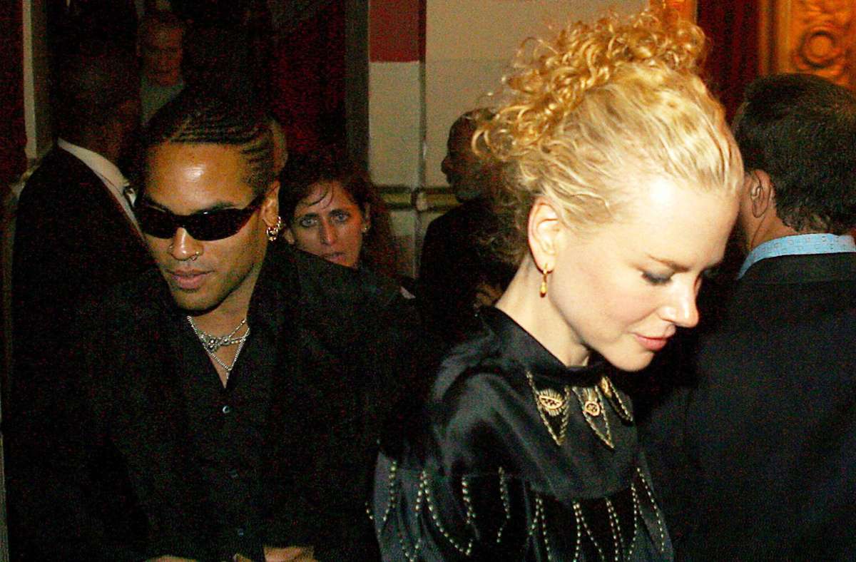 Bereits seit 2006 ist Schauspielerin Nicole Kidman mit Keith Urban verheiratet. Einige erinnern sich sicher noch an ihre Ehe mit Tom Cruise. Doch dazwischen gab es eine Liebelei, die häufig in Vergessenheit gerät: Von 2003 bis 2004 war Kidman mit Sänger Lenny Kravitz zusammen.