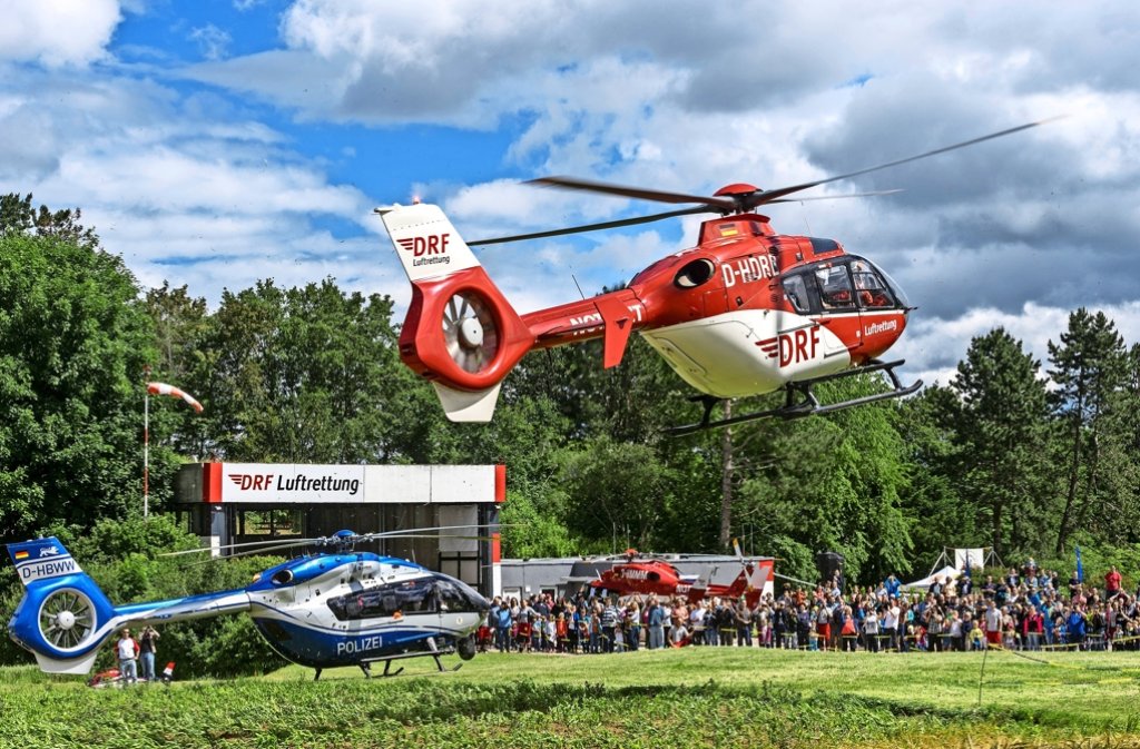 Nicht nur die Luftretter präsentieren in Leonberg ihre Hubschrauber. Auch die Polizei ist „in der Höhe“ dabei.