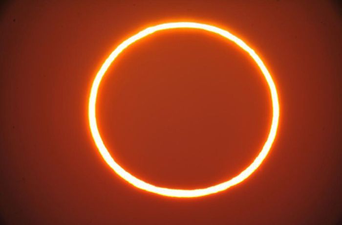 Ringförmige Sonnenfinsternis begeistert Beobachter