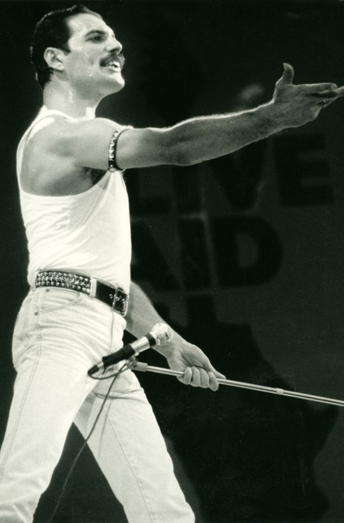 Freddie Mercury beim Live-Aid-Benefizfestival 1985 in Wembley