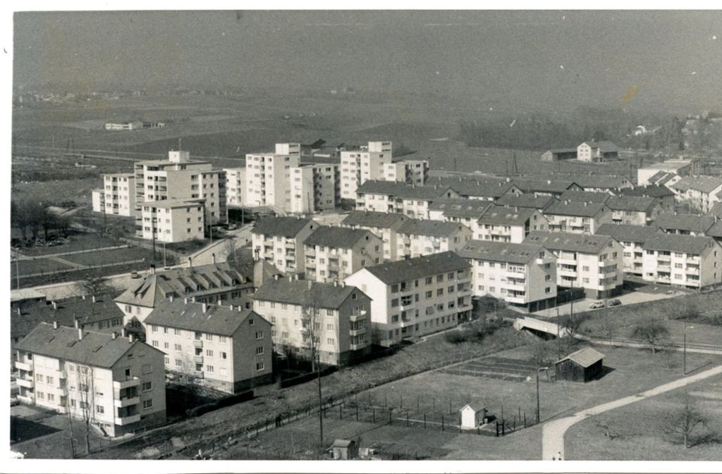 Ein Blick auf das Neubaugebiet Bauernstraße/Breslauer Straße in Ditzingen, um 1965.