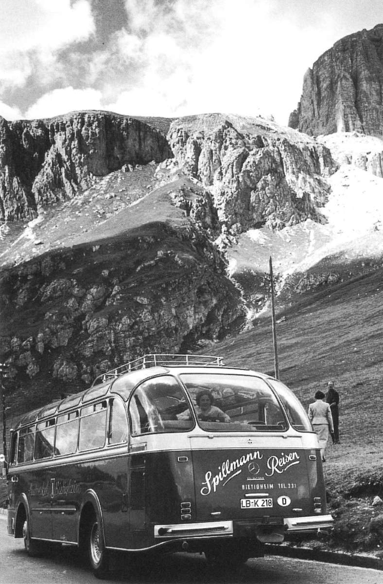 Unterwegs in den Dolomiten: ein Bus des Unternehmens Spillmann aus Bietigheim.