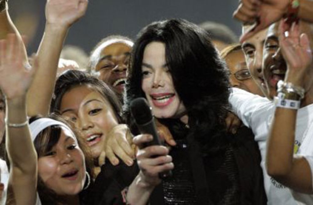 2006 tritt Jackson bei den World Music Awards in London auf, wo er für sein Lebenswerk geehrt wird.