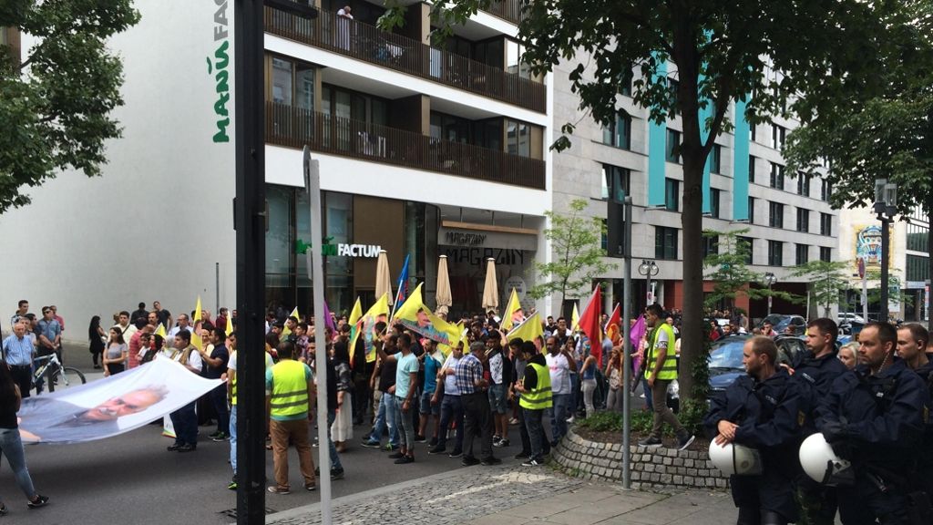 Kurden-Demo in Stuttgart: Demonstration der Kurden  bleibt friedlich