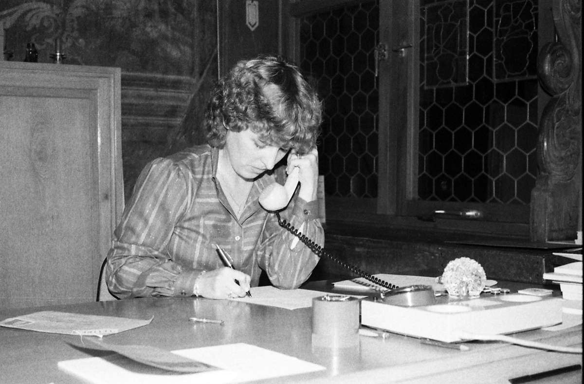 Viel Verantwortung bereits mit Mitte 20: Anita Wittel anno 1982 im Vorzimmer des damaligen Tübinger Oberbürgermeisters Eugen Schmid.