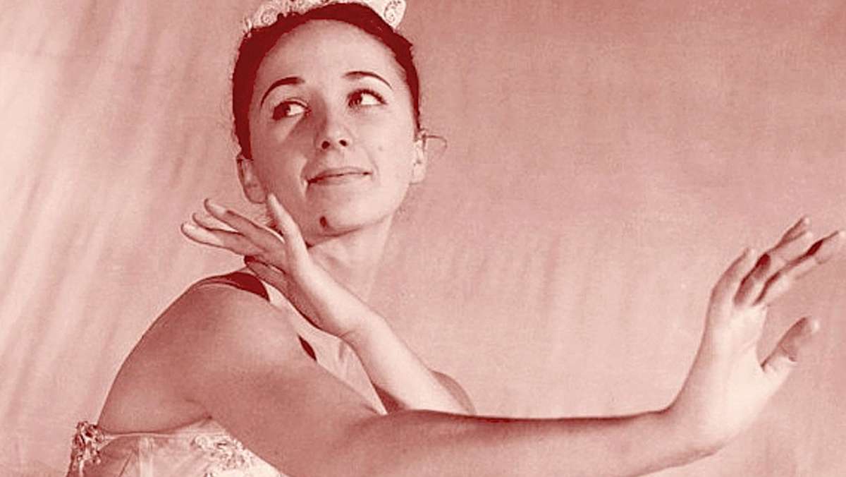  1958 kam Micheline Faure als damals jüngste Solistin ans Württembergische Staatstheater. In ihrer Biografie erzählt die Tänzerin auch von der Schwierigkeit, Beruf und Familie zu vereinbaren. 