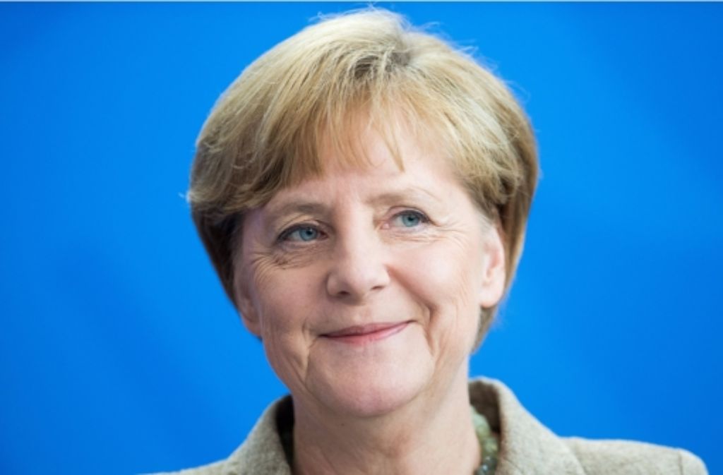 Vom Stress der Welt- und Innenpolitik will sich wohl auch Angela Merkel erholen. "Die Kanzlerin wird auch dieses Jahr wieder einige Tage ausspannen", heißt es nüchtern aus dem Bundespresseamt. In den vergangenen Jahren wurde sie meist beim Wandern in Südtirol gesehen und machte dann auch noch Urlaub in ihrem Häuschen in der Uckermark.