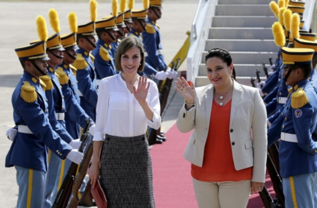 Letizia von Spanien bei der Ankunft in Honduras. Die Königin ist vier Tage in Mittelamerika unterwegs.