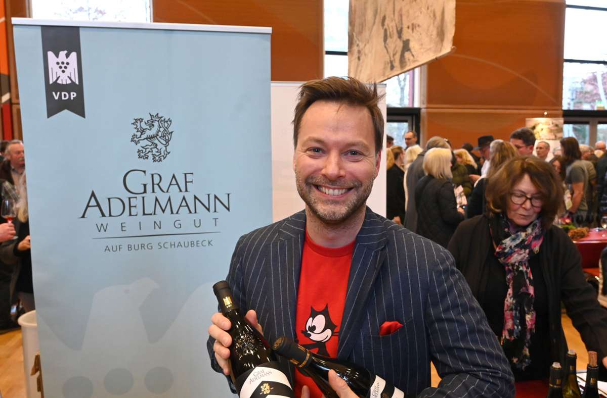 Felix Adelmann vom Weingut Graf Adelmann ist happy über die Besucherresonanz.