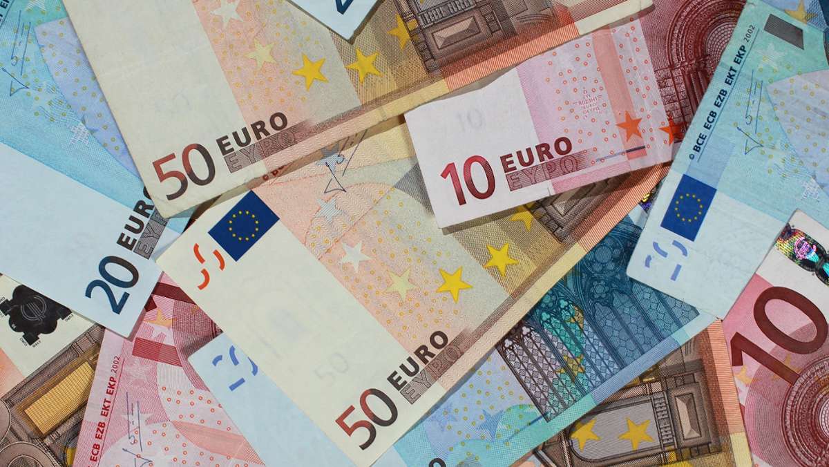 Streit um Prämiensparverträge: Verbraucherzentrale in Stuttgart verklagt Sparkasse München