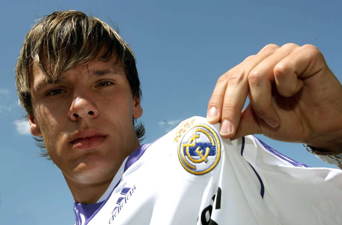 Im Jahr 2007 unterschrieb der Abwehrspieler Christopher Schorch einen bis 2012 laufenden Vertrag bei Real Madrid. Zunächst war unklar, ob er in der ersten oder der zweiten Mannschaft des Vereins eingesetzt werden würde. Tatsächlich stand er nur in der drittklassigen Segunda División B für Real Madrid Castilla auf dem Platz. Heute spielt er beim Drittligisten 1. FC Saarbrücken.