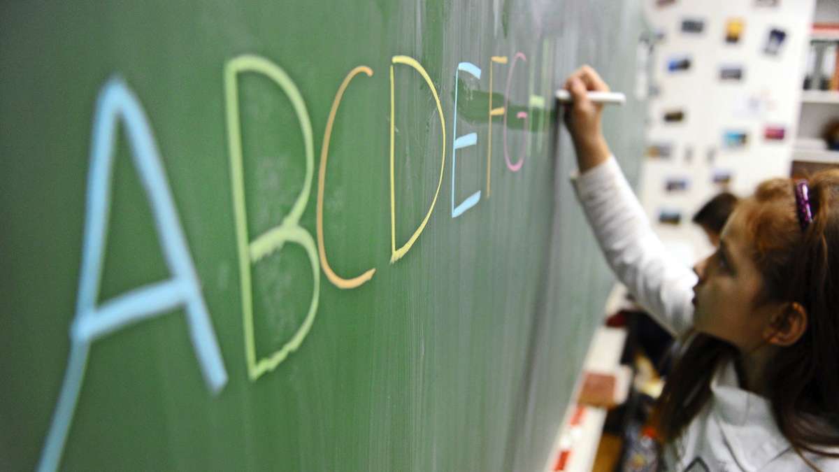 Neue VBE-Umfrage: Was Lehrer in Baden-Württemberg im Schulalltag als Belastung sehen