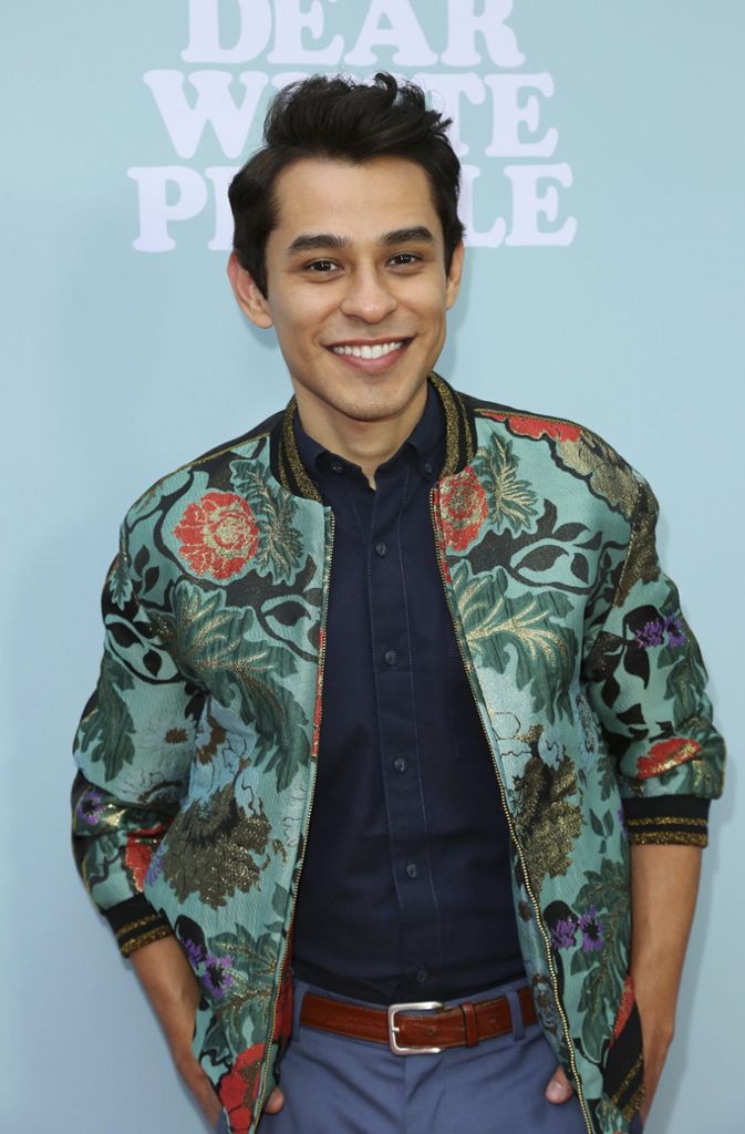 Rudy Martinez war in der ersten Staffel noch nicht zu sehen. Ab der zweiten Staffel spielt er den Studenten Wesley Alvarez.