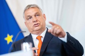 Kommission empfiehlt Einfrieren von 13 Milliarden Euro für Orban