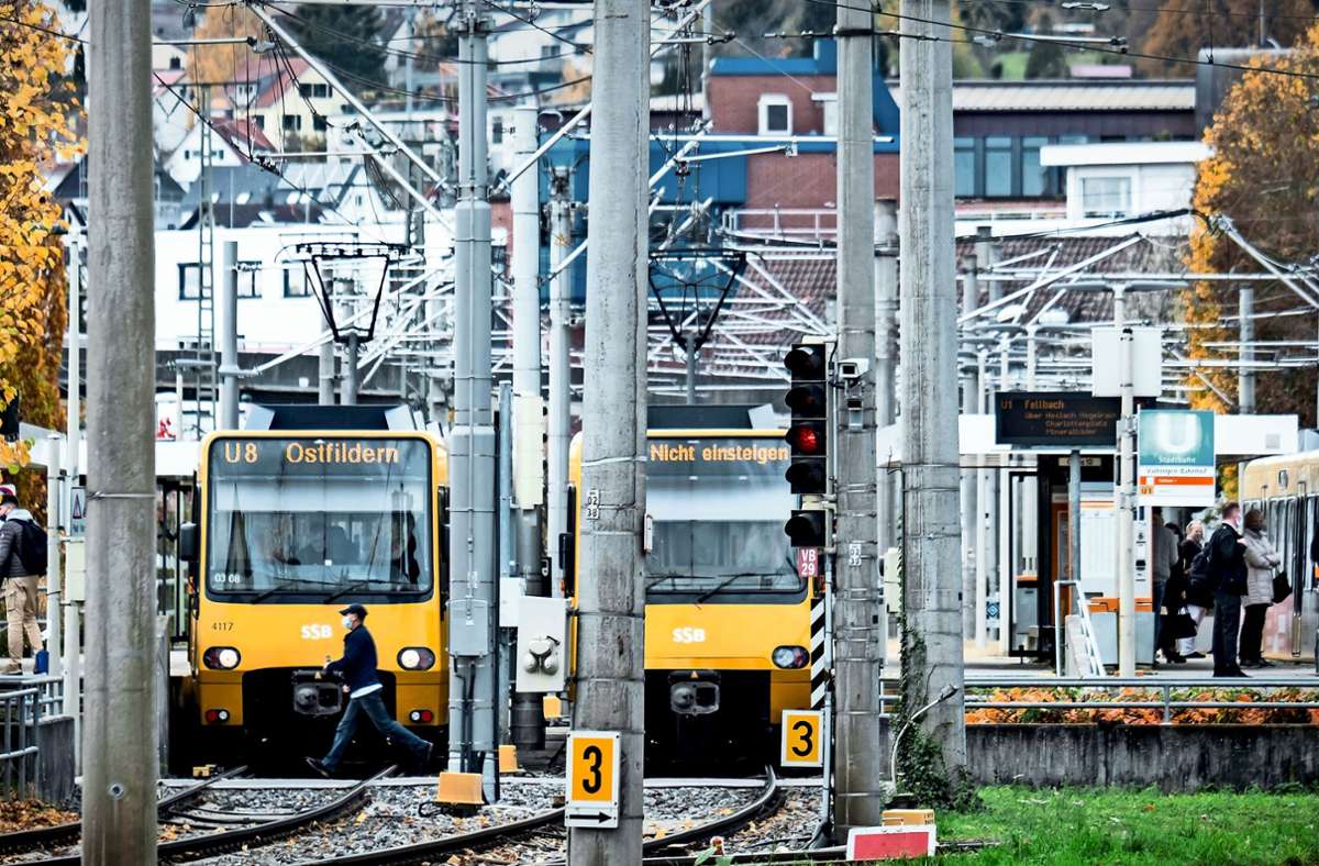 Die Stuttgarter Straßenbahnen AG  baut ihr Streckennetz weiter aus. Ein wichtiger Knotenpunkt ist dabei auch der Halt in Vaihingen. Foto: Lichtgut/Achim Zweygarth