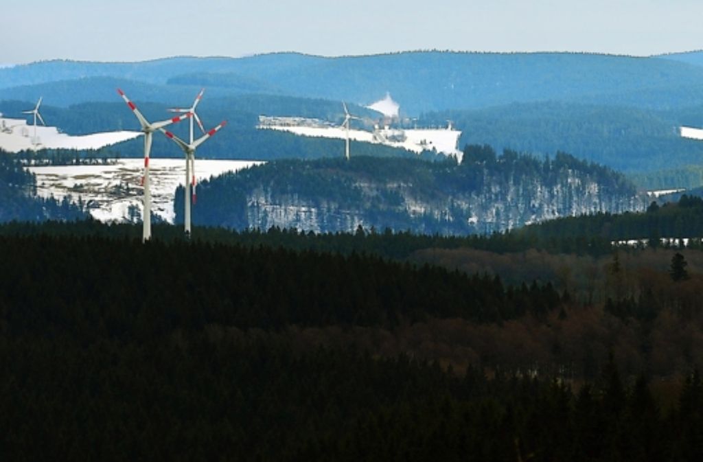 Diese Windräder drehen sich auf den Höhen des Südschwarzwalds zwischen St. Peter und Gütenbach. Foto: dpa