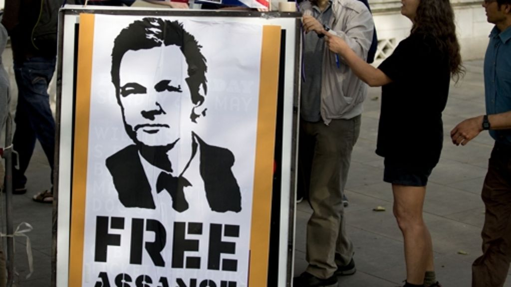  Mit der Flucht in die ecuadorianische Botschaft in London hat sich der Wikileaks-Gründer dem Zugriff der britischen Behörden entzogen. Solange Assanges Asylantrag geprüft wird, steht er unter dem Schutz Ecuadors. 