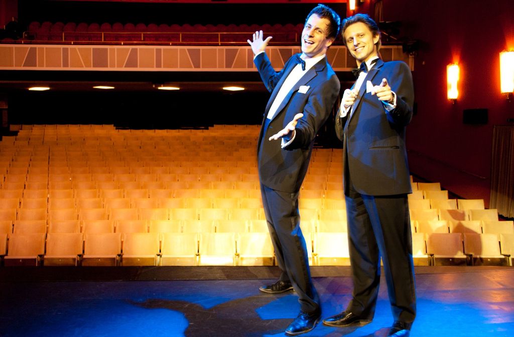 Jochen Frank Schmidt (links) und Alexander Dieterle haben sich mit dem Gloria-Theater ihren Lebenstraum erfüllt.