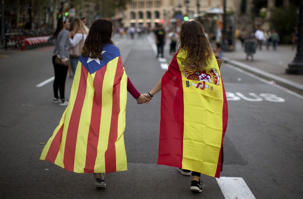 In Spanien suchen die Menschen den Dialog. Foto: AP