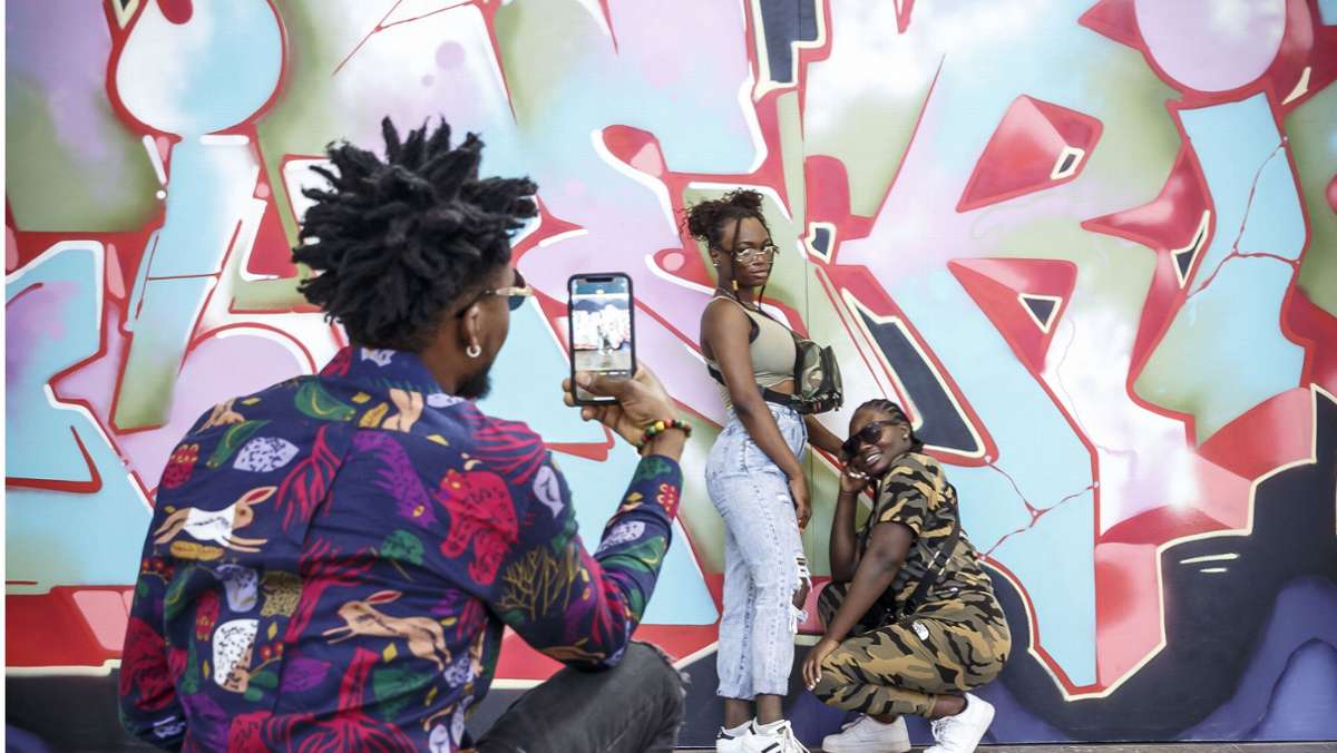 Riesenerfolg für  Graffiti-Galerie: Stuttgarts Hauptbahnhof wird zum Selfie-Paradies