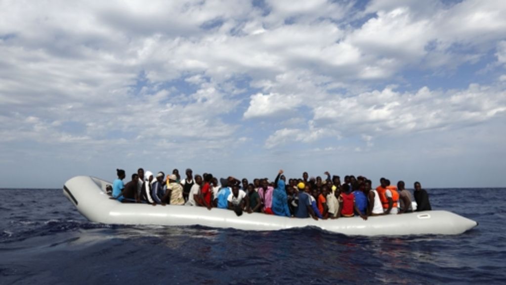 Flüchtlinge im Mittelmeer: Mehr als 700 Menschen gerettet