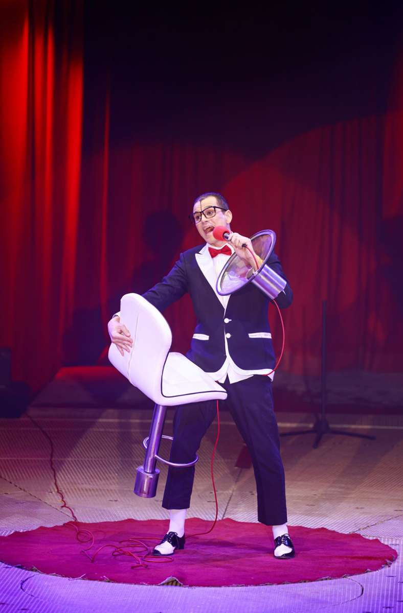 Der Comedy-Star César Dias gehört seit vielen Jahren zur absoluten Top-Besetzung unzähliger Varieté- und Zirkusproduktionen.