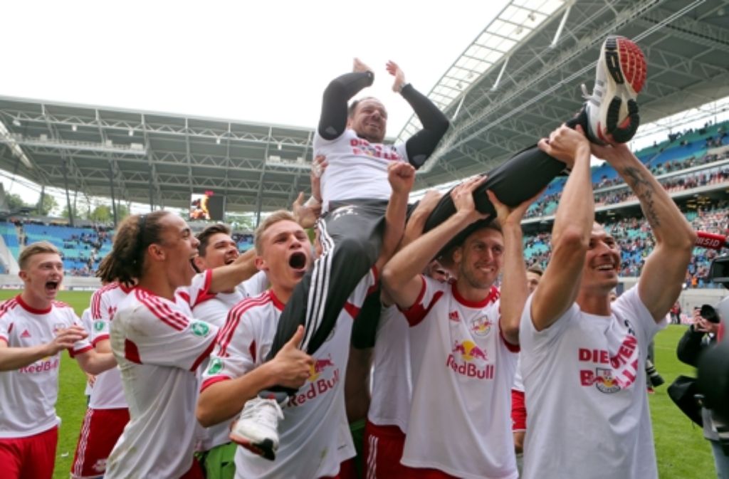 2014 gelingt Zorniger mit RB Leipzig der Aufstieg in die zweite Bundesliga.