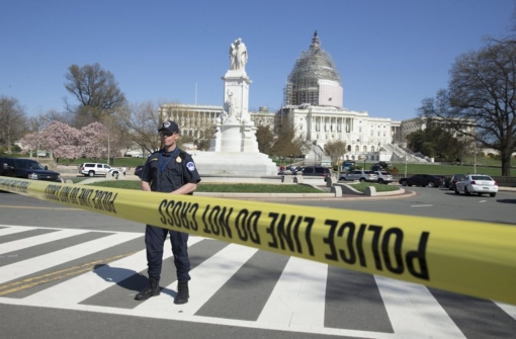 Beim Kapitol in Washington hat sich am Samstag ein Unbekannter erschossen.
