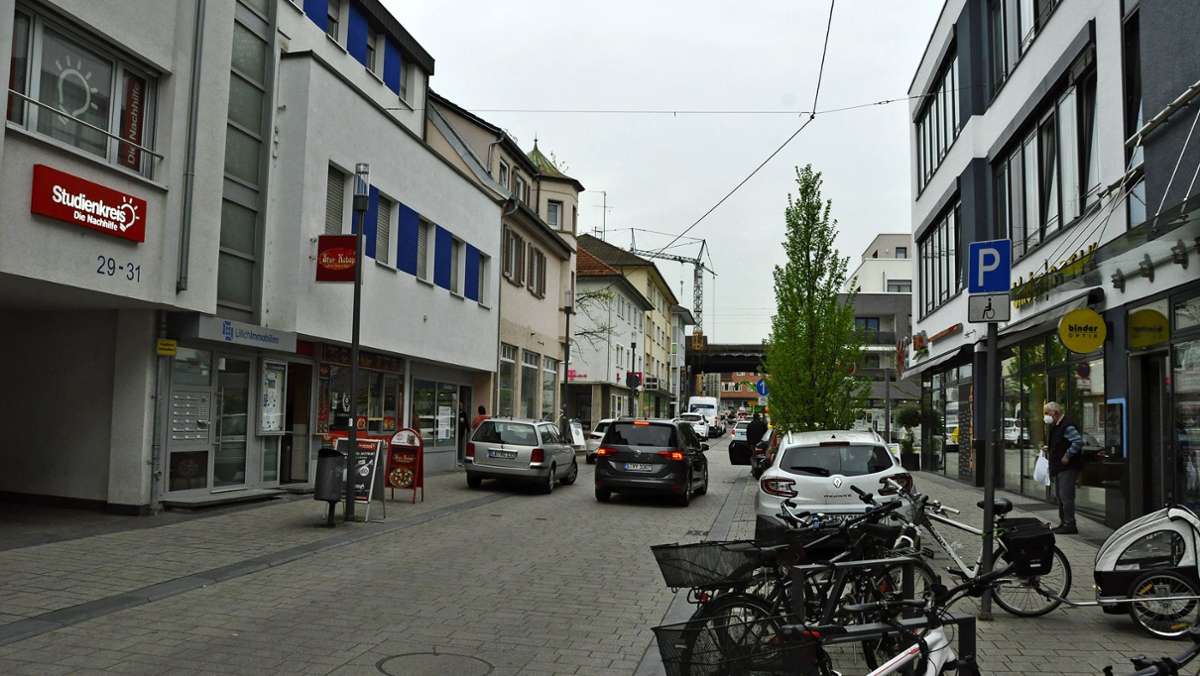Innenstadt Kornwestheim: Für Fußgänger gibt es noch viele Hindernisse