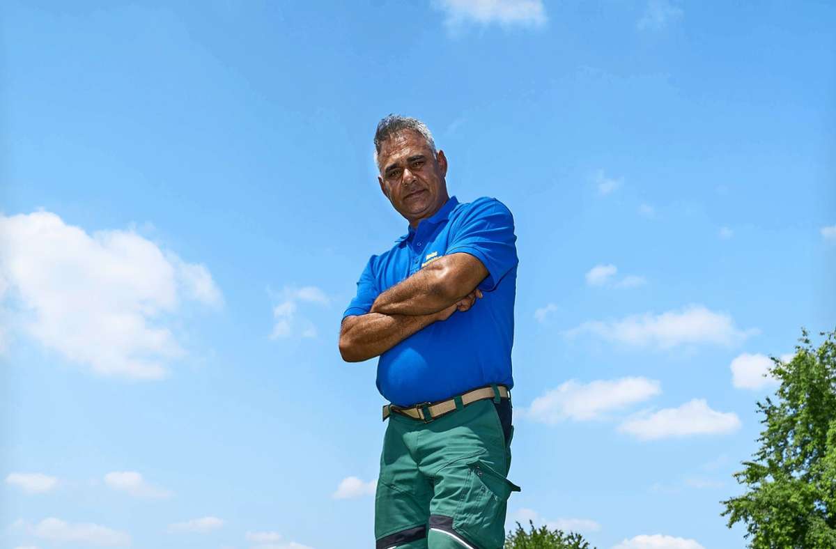 Ein Händchen für ein gut gepflegtes Green hat Rajbir Singh, als Head-Greenkeeper für den Zustand der Rasenflächen im Golfclub Monrepos verantwortlich.