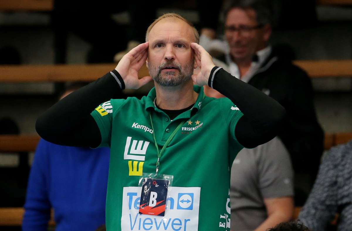 Trainer Hartmut Mayerhoffer steht nach  nur 5:13 Punkten bei Frisch Auf in der Kritik. Foto: Baumann/Julia Rahn