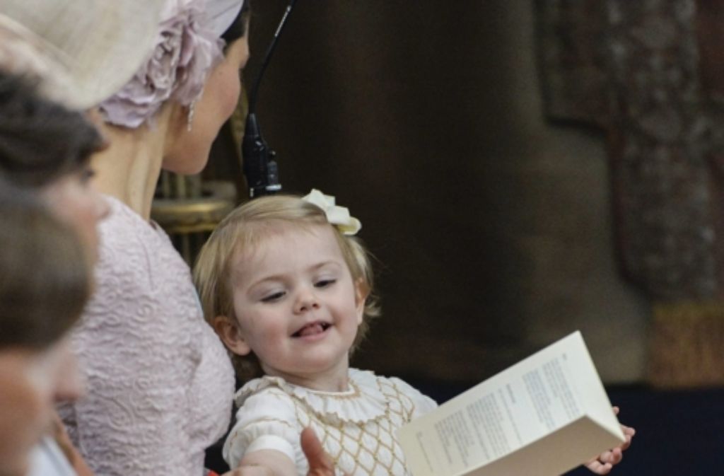 Auch Prinzessin Estelle, die Tochter der Kronprinzessin Victoria, war bei der Taufe dabei.
