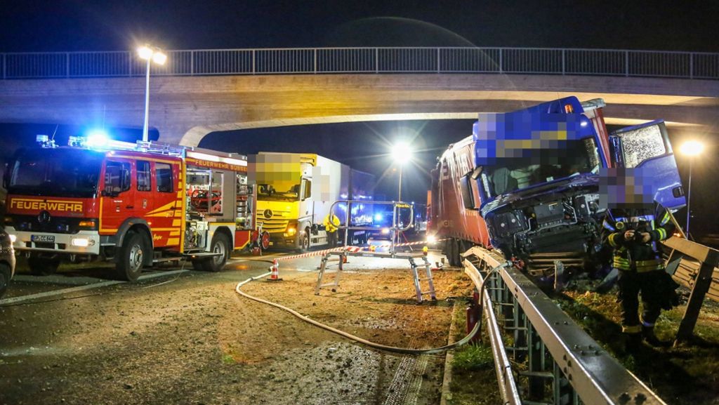 Unfall nahe Süßen: Heftiger Lkw-Crash fordert Schwerverletzten – B10 lange gesperrt