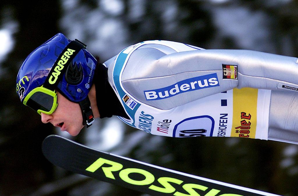 Sven Hannawald triumphierte bei der Vierschanzentournee 2002. Er war der erste Athlet in der Geschichte des Skispringens, der dabei alle vier Wettbewerbe gewann. Diesen Rekord haben mittlerweile der Pole Kamil Stoch (2018) und der Japaner Ryoyu Kobayashi (2019) eingestellt. Aktuell arbeitetet Hannawald (45), der in Erlabrunn geboren wurde, unter anderem als Kommentator für den TV-Sender Eurosport.