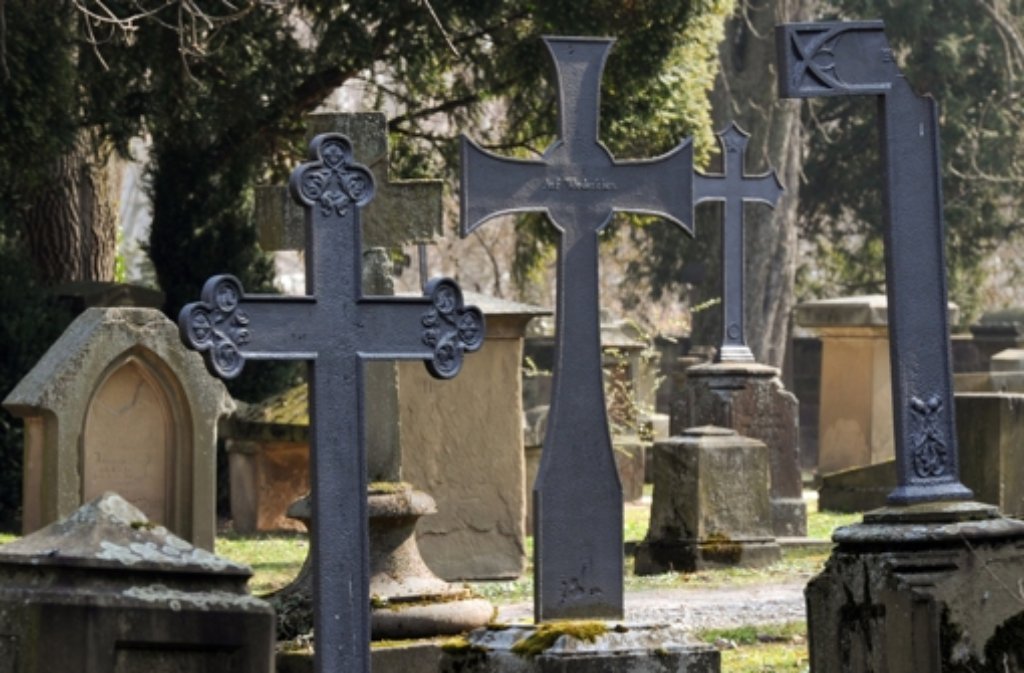 Immer am dritten Samstag im September ist „Tag des Friedhofs“. Der Tag wurde 2001 vom Bund deutscher Friedhofsgärtner und bundesweiten Friedhofs des Friedhofes erinnern.