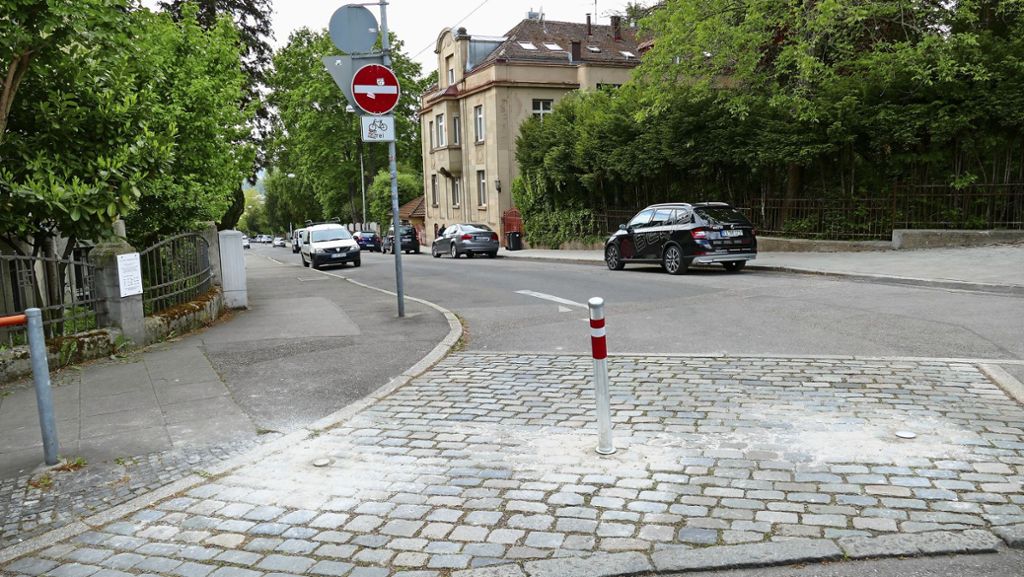 Stuttgart-Bad Cannstatt: Pfosten gegen Schleichverkehr
