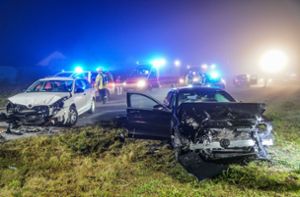 Autofahrer gerät in Gegenverkehr – sechs Verletzte