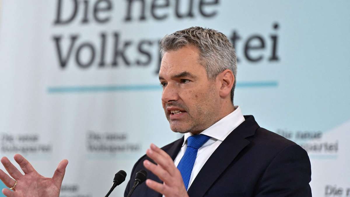 Nach Kurz und Schallenberg: Karl Nehammer als neuer Bundeskanzler Österreichs vereidigt