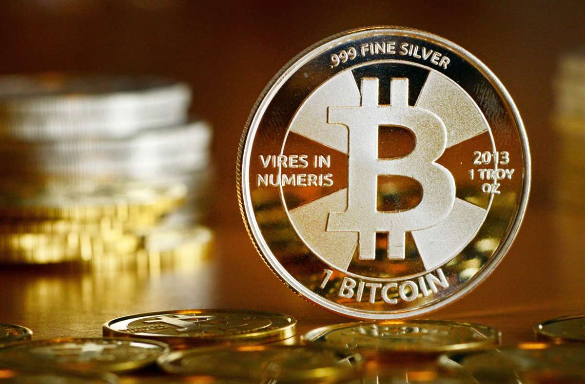 Statt in Bitcoins haben die Anlagebetrüger in ihr eigenes Konto investiert. Foto: dpa/Jens Kalaene