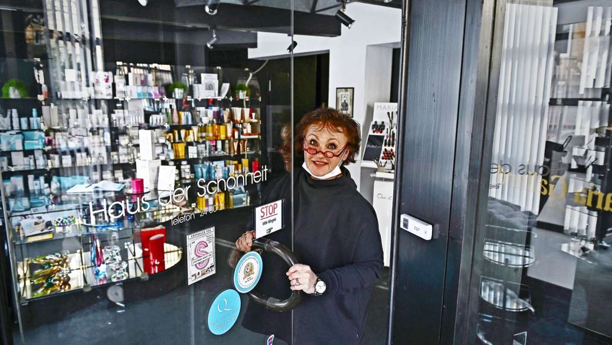 Kosmetikstudios und Barbershops in Stuttgart: Ohne Corona-Schnelltest keine Kosmetikbehandlung