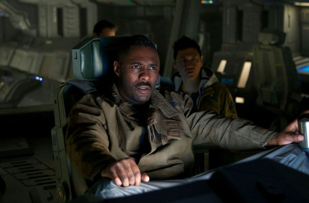 Idris Elba kann auch Science Fiction. In „Prometheus“ (2012) von Ridley Scott geht der 45-Jährige als Captain Janek auf die Suche nach Außerirdischen. Mit dabei: Michael Fassbender und Charlize Theron.