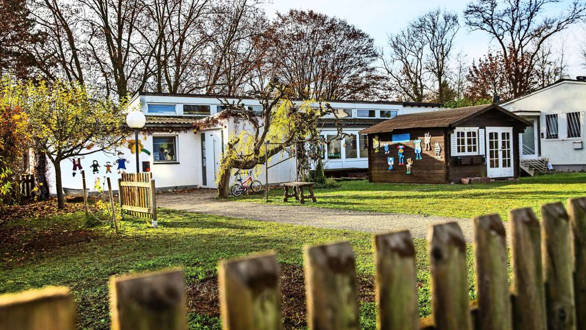  Trotz vieler kritischer Stimmen votierten Neuhausens Gemeinderäte für den Bau einer Kindertagesstätte westlich der Schiller-Schule. Für jeweils rund 50 Kinder fehlen in den nächsten Jahren Plätze. 