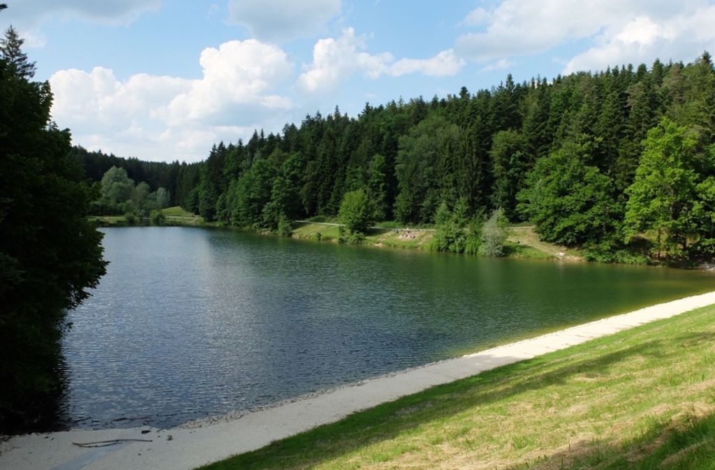 Der Eisenbachsee bei Alfdorf liegt ein bisschen ab vom Schuss.
