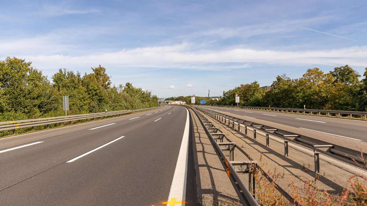  Seit Sonntagmorgen 10 Uhr sind die zuvor gesperrten Streckenabschnitte auf der Autobahn A 81 zwischen Böblingen und Sindelfingen wieder freigegeben. 