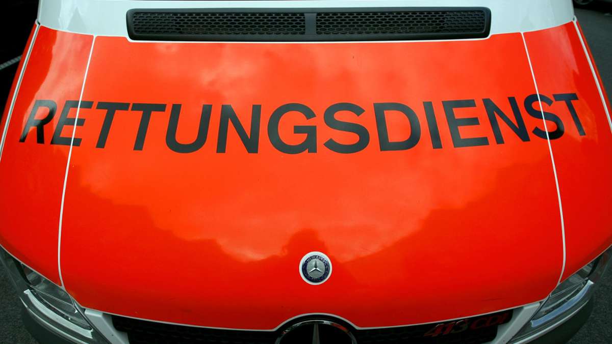 Stuttgart-Mühlhausen: 61-Jähriger bei Auffahrunfall schwer verletzt