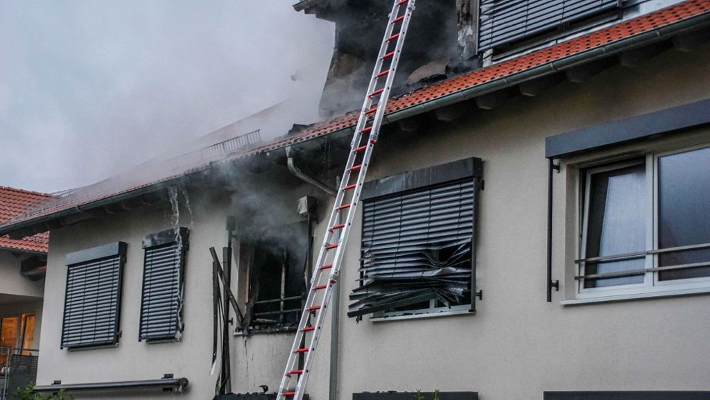 Brand im Kreis Esslingen: Fünf Verletzte bei Feuer in Altenheim