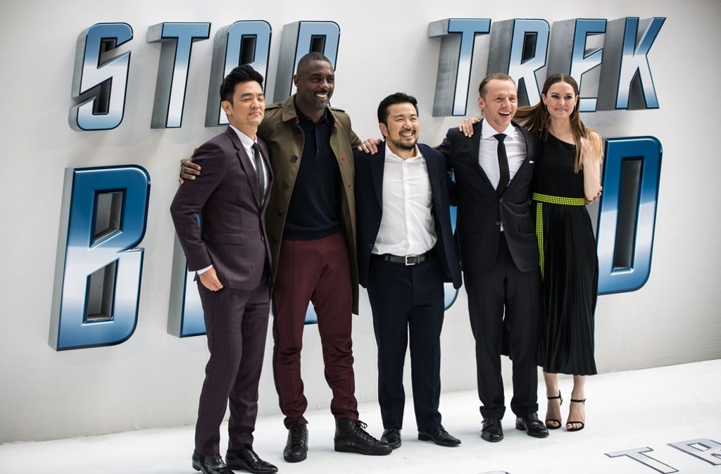 (v.l.) John Cho, Idris Elba, Regisseur Justin Lin, Simon Pegg und Lydia Wilson